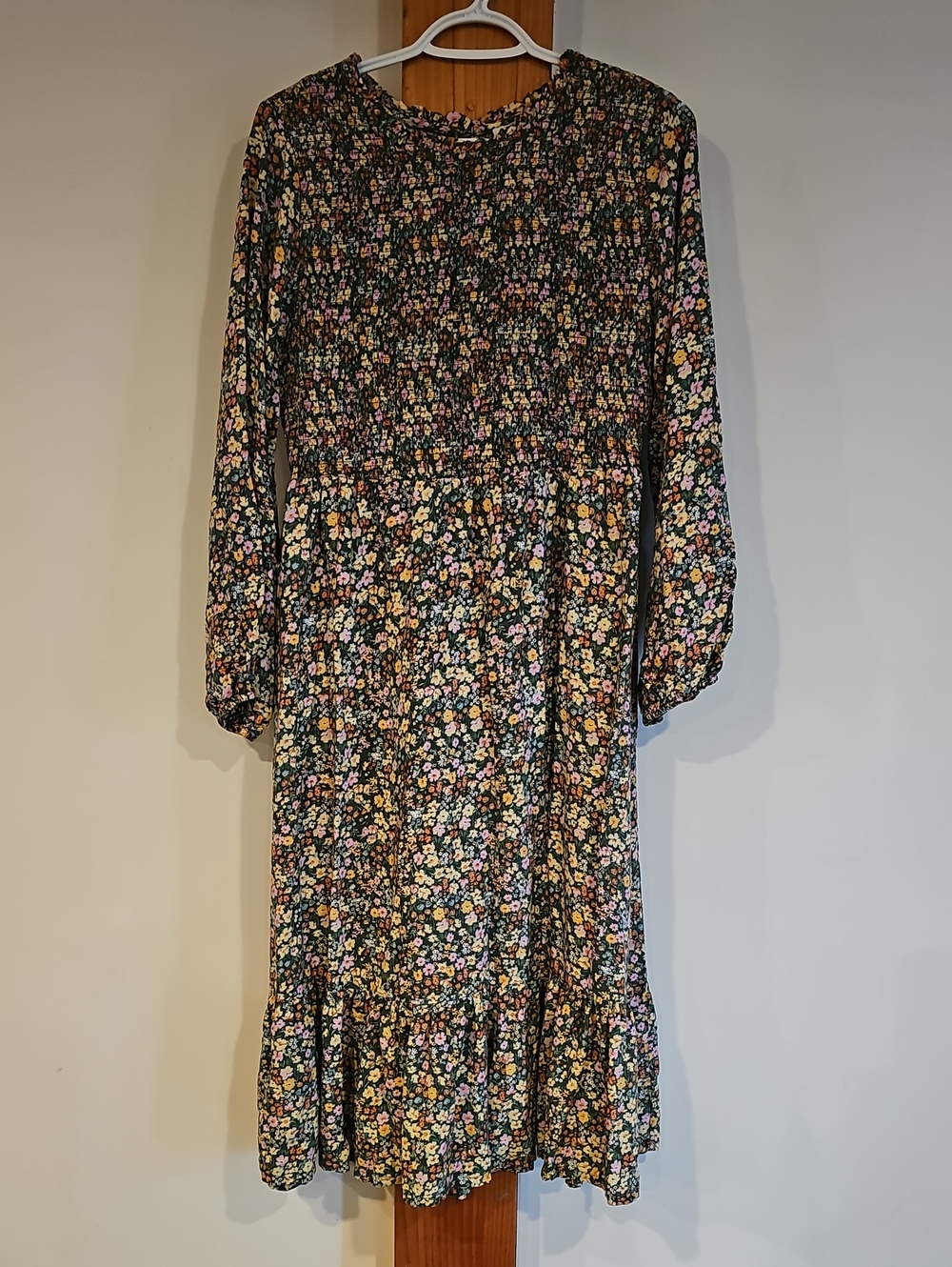 Floral Smocked Long-Sleeve Midi Dress - Green Floral